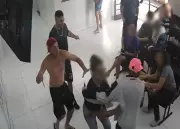 Dupla invade posto de saúde e ataca homem com faca em São Manuel; vítima é presa por furto