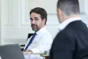 Eduardo Leite perde reunião com Caiado após pane no controle aéreo de São Paulo