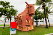 Escultura 'O Boi' é reinaugurada após restauração por vandalismo em Maceió