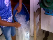 Fábrica de gelo solar no Amazonas beneficia 400 pescadores e impulsiona bioeconomia