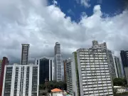 Feriadão de Tiradentes na Bahia terá calor intenso e chuvas isoladas a partir de domingo