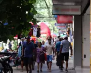 Feriado do Dia do Trabalhador altera funcionamento do comércio em Teresina