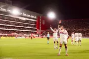 Flamengo empata com Estudiantes e segue líder invicto na Libertadores