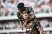 Fluminense vence Santos na Vila Belmiro e assume vice-liderança do Brasileirão