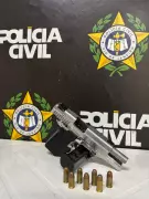 Foragido por homicídio atira contra policiais e foge em Barra Mansa