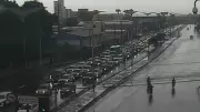 Fortaleza enfrenta congestionamentos e alagamentos durante forte chuva