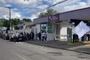 Greve no Hospital Madre Theodora em Campinas: funcionários protestam por direitos trabalhistas
