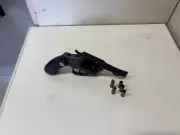 Homem de 35 anos é preso por porte ilegal de arma de fogo em Angra dos Reis
