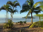 Homem de 51 anos morre afogado na Praia da Lagoinha em Ubatuba após mudança no mar