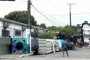 Homem de 61 anos é encontrado morto em via de Santos; polícia investiga como suspeita