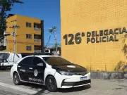 Homem é preso após tentar matar duas pessoas com faca em Cabo Frio