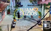 Homem vandaliza placa em ponto turístico de Búzios e gera revolta