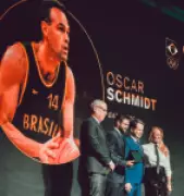 Homenagem Póstuma: Oscar Schmidt Entra no Hall da Fama do COB Nove Dias Antes de Falecer