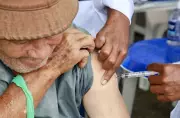 Hospital PUC-Campinas recruta 300 idosos para teste de nova vacina contra gripe