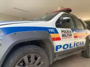 Idosos são agredidos e têm casa invadida por assaltantes em Juiz de Fora