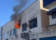 Incêndio atinge área de produção de panificadora em Uberlândia; não há feridos