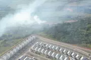 Incêndio em aterro em Taubaté mobiliza bombeiros e assusta moradores