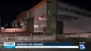 Incêndio volta a atingir galpão em Caruaru que já havia sido destruído por fogo anteriormente