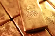 Investimento em ouro cai 5% no 1º trimestre apesar de recorde histórico