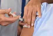 Itapetininga amplia horário de vacinação contra gripe para período noturno