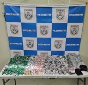 Jovem de 18 anos é preso com drogas em Volta Redonda após denúncia de tráfico