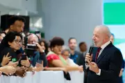 Lula anuncia inclusão de estudantes com dívidas do Fies em programa de renegociação de débitos