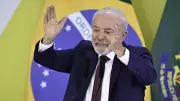 Lula sanciona marco regulatório de vacinas contra câncer e inaugura centro de inovação em São Paulo