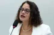 Ministra da Ciência, Luciana Santos, entra em licença médica após cirurgia no quadril