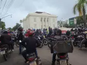 Motociclistas por aplicativo protestam em Rio Branco contra PL que regulamenta a categoria
