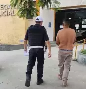 Motorista embriagado causa acidente com capotamento e ferido na RJ-140 em São Pedro da Aldeia