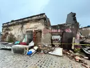 Mulher escapa de desabamento no Recife após sair para jogar dominó minutos antes da tragédia