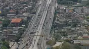 Pacientes em tratamento são vítimas de assalto em van da saúde no Rio