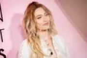 Paris Jackson critica cinebiografia do pai e chama filme de 'mentiras deslavadas'