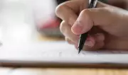 Pernambuco oferece mais de mil vagas em concursos públicos com salários de até R$ 8 mil