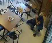 Policial civil é agredido e feito refém em posto na Grande Maceió