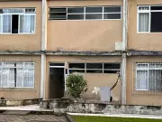 Prédio afunda 40 cm e força evacuação emergencial de moradores em Itajaí