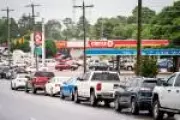 Preço da gasolina nos EUA dispara ao maior nível em quatro anos