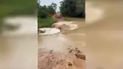 Rompimento de barragens isola famílias e destrói ponte em Mojuí dos Campos