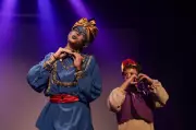 Teatro solidário em Araruama: renda ajuda animais abandonados