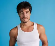Tiago Iorc celebra 10 anos de 'Troco Likes' em entrevista ao vivo no g1 Ouviu