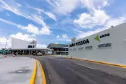 Três aviões arremetem em aeroporto de João Pessoa devido a fortes chuvas