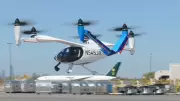 Táxi aéreo elétrico eVTOL faz voo inédito entre aeroporto e cidade em NY