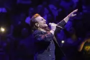 U2 surpreende fãs com EP 'Easter Lily' na Sexta-feira Santa, antecipando álbum para 2026