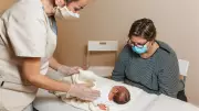 Unimed Cuiabá promove palestra gratuita sobre cuidados essenciais com recém-nascidos