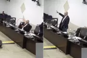 Vereador faz gesto obsceno a grevistas durante sessão da Câmara de Registro