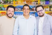 Zeca Pagodinho lança dois singles com Bruno & Marrone e Ivan Lins