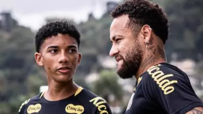 Após desentendimento com Neymar, Robinho Júnior segue integrado ao elenco do Santos