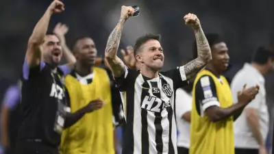 Atlético-MG vence clássico contra Cruzeiro por 3 a 1 no Mineirão