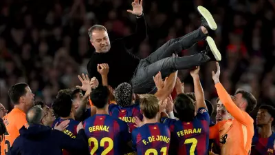 Barcelona conquista título espanhol e técnico revela morte do pai
