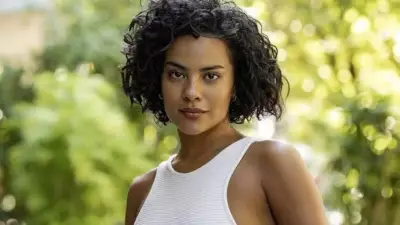 Bella Campos celebra liberdade e poder de escolha no Prêmio Sim à Igualdade Racial